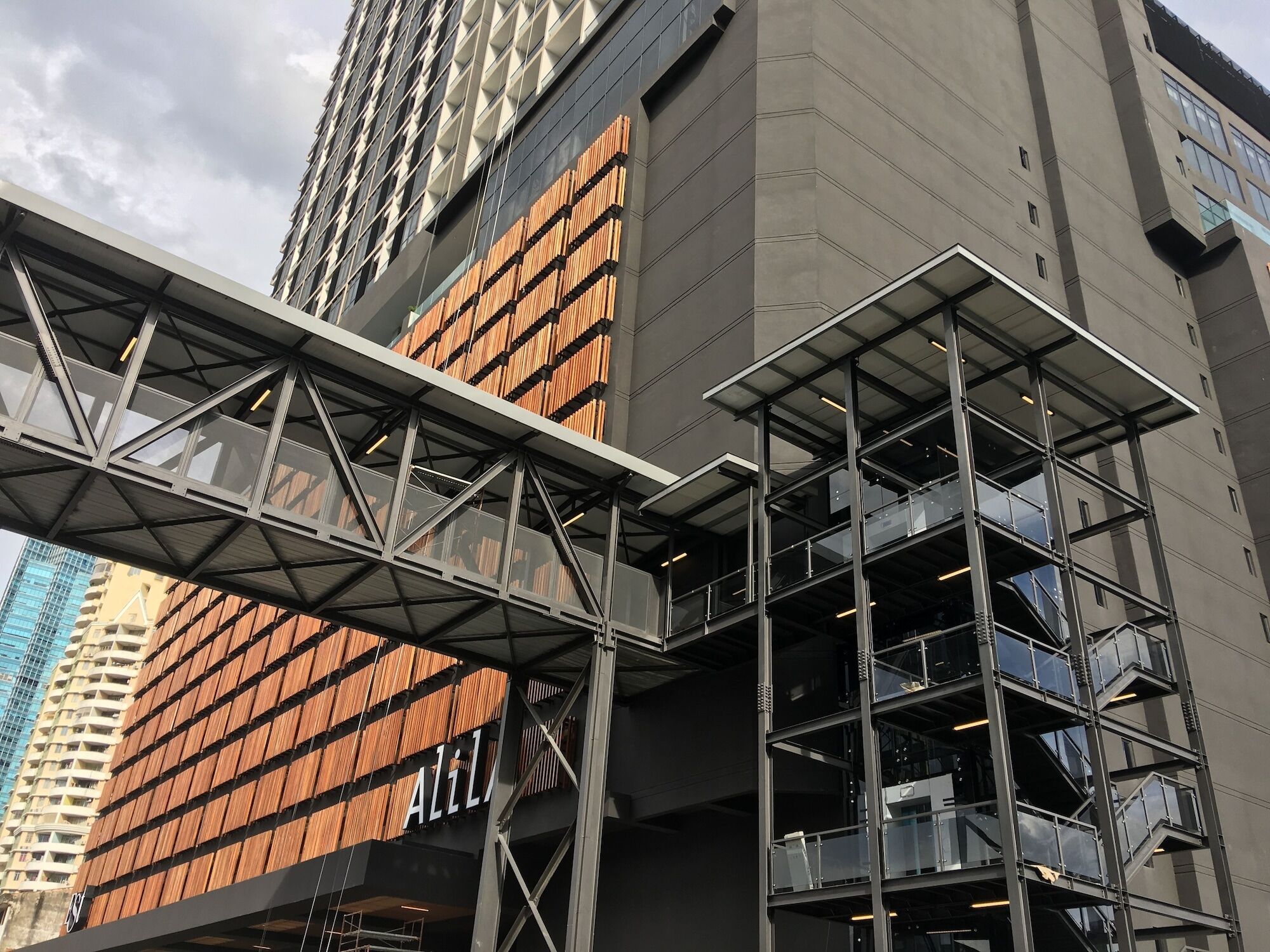 Est Bangsar Kl Sentral By Greater Stay Куала Лумпур Екстериор снимка